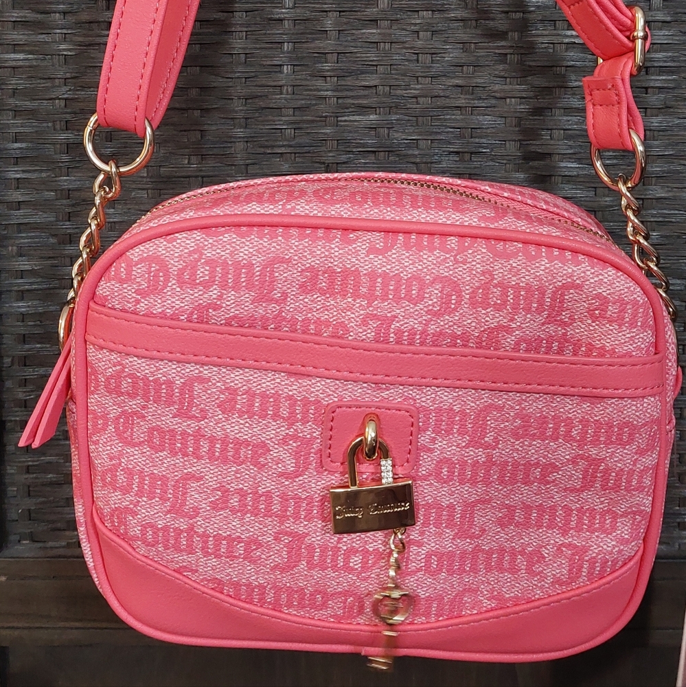 JUICY COUTURE Pink Lemomade Camera Lock & Key Crossbody Bag Purse NWT